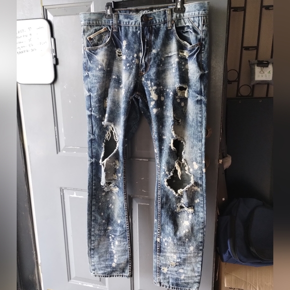 Super Distressed The Heritage by America Jeans sz 38 x 34 - Picture 1 of 16